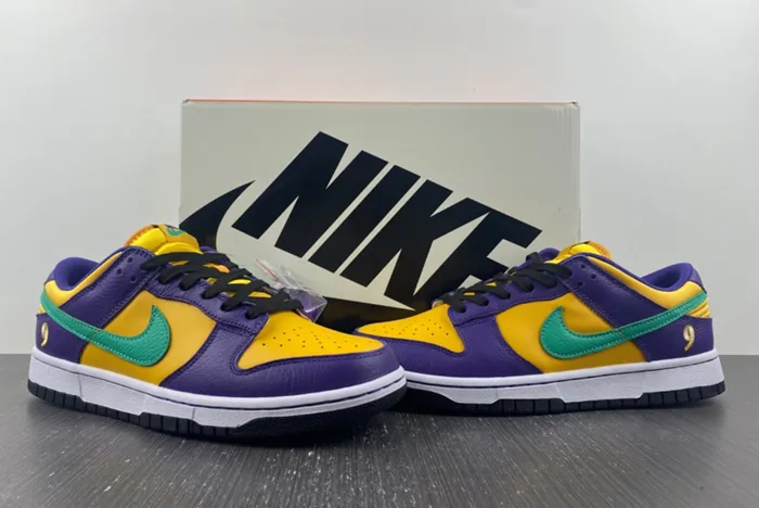 Nike Dunk Low