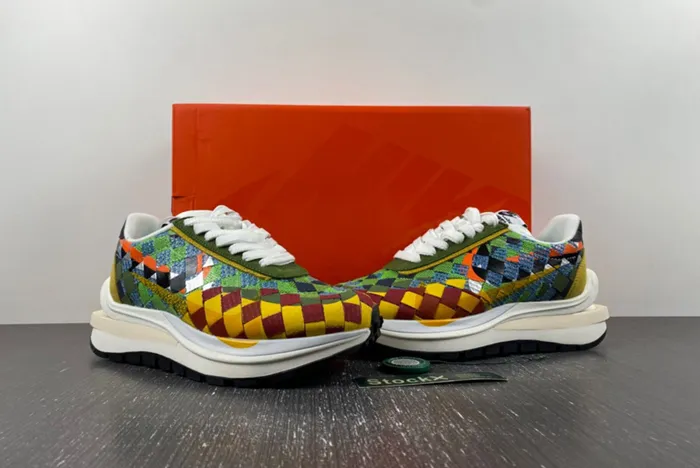 sacai x Nike Waffle Woven Green Gusto DR5209-300
